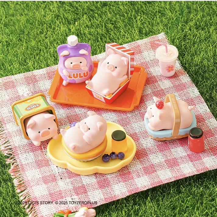LuLu Piggy Picnic Party Blind Bag Mini Figures