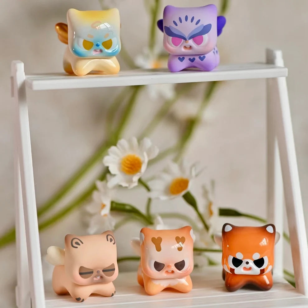 Cute Pitty On The Prowl Series Mini Beans Blind Bag