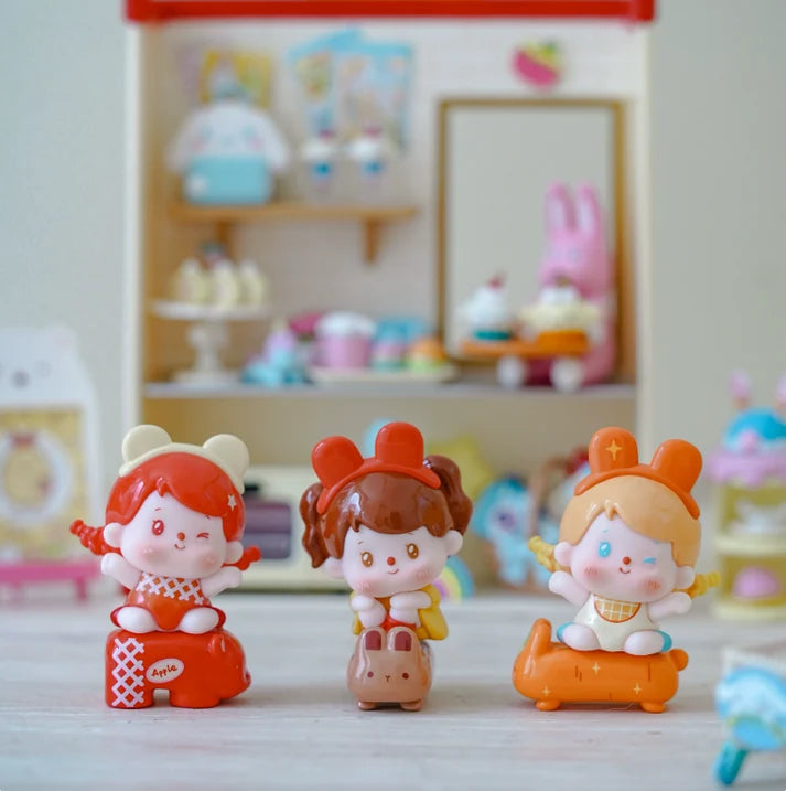 Mhaia Sit In A Row Series Mini Blind Box
